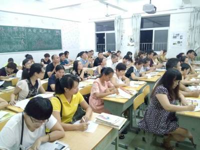 海口市英才小学双创系列活动之“家校携手,陪伴孩子成长,备战双创国检”