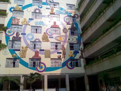 今早,我跟随黄校长到海口市英才小学了解校长们的学习情况。