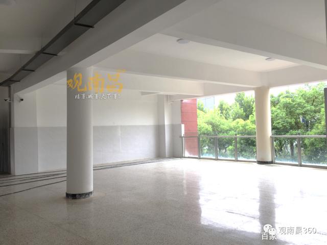 绿满眼读无疆——海口市英才小学