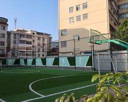 希望小学食堂迎接叠彩区食品药品安监局检查