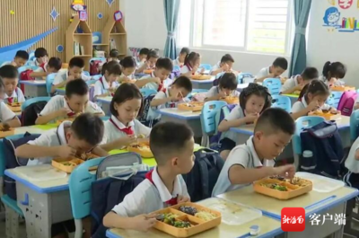 海口校内学生享午餐午休服务,吸引外市县来"取经"